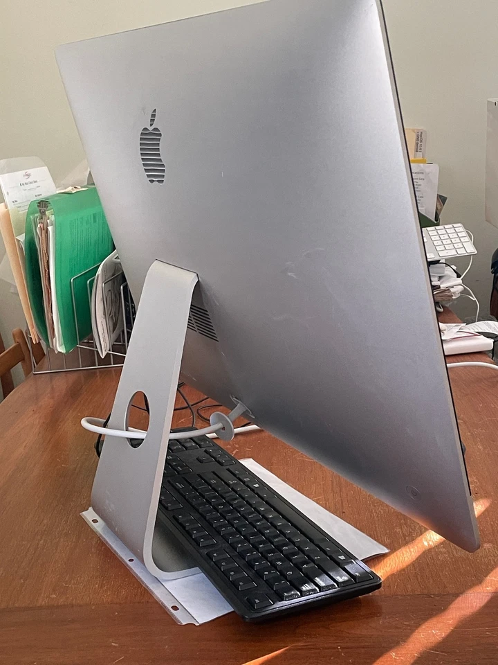 iMac 27" 3.2 GHz i5, 16GB RAM, 1TB HDD, GeForce GT 755M Catalina KBRD+MSE - Image 3 of 4