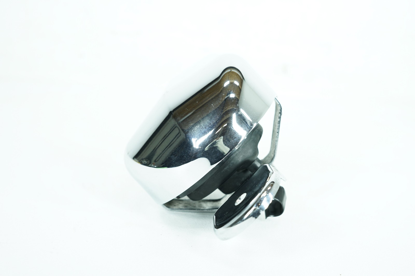 2009 Harley Softail FLSTC Heritage Classic OEM Horn Signal Klaxon Chrome Cover