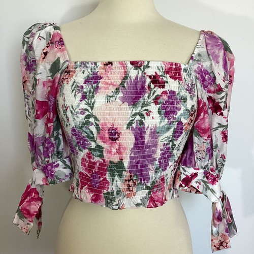 Express Floral Square Neck Smocked Top with Puff Tie Sleeves Size Medium NWT - Picture 2 of 8
