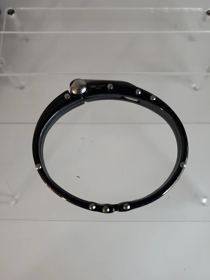 Vintage Industrial Style Chisel Stainless Steel Black/Silver PVC Hinged Bangle - Изображение 2 из 4