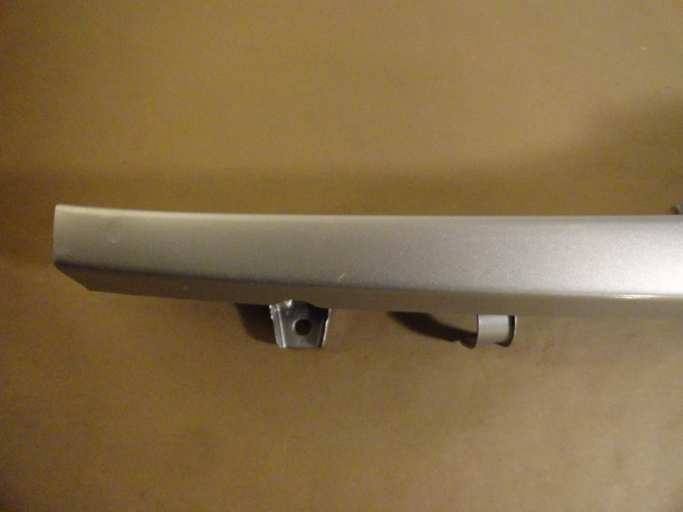 正品本田 50614-KG8-000ZC 1983 - 1984 NH80 NH125 AERO 地板左银色 — 第 4/4 张图片