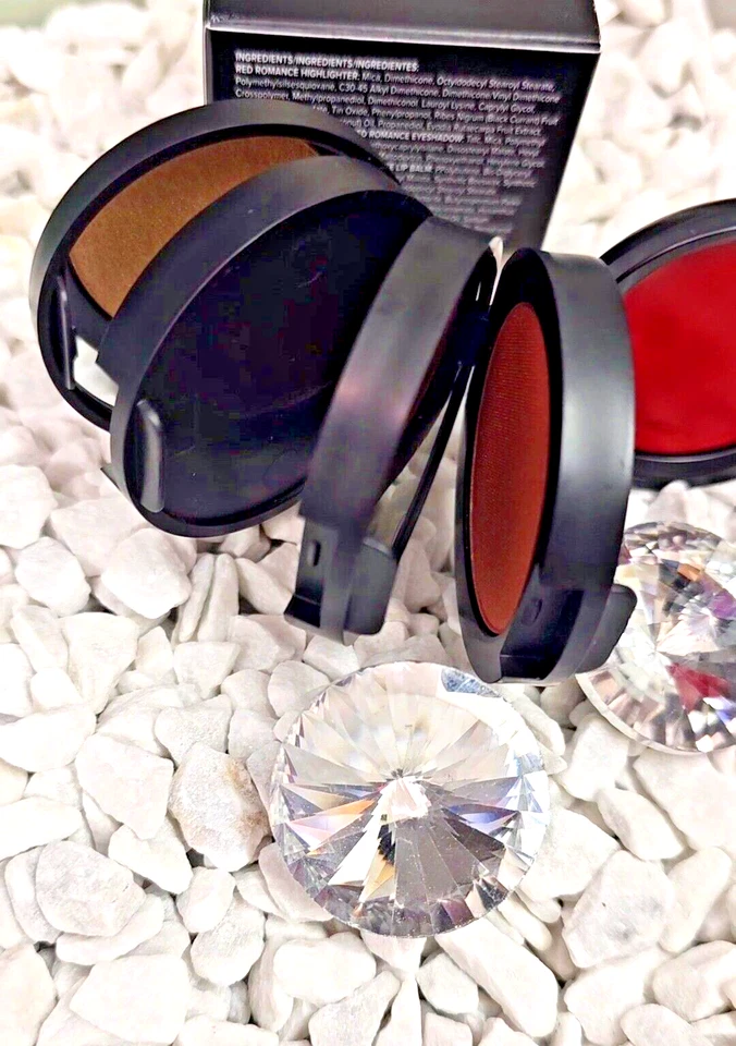 YOUNIQUE TOUCH Pocket Palette Farbe Red Romance 12g Rouge Highlighter Neu - Bild 3 von 3