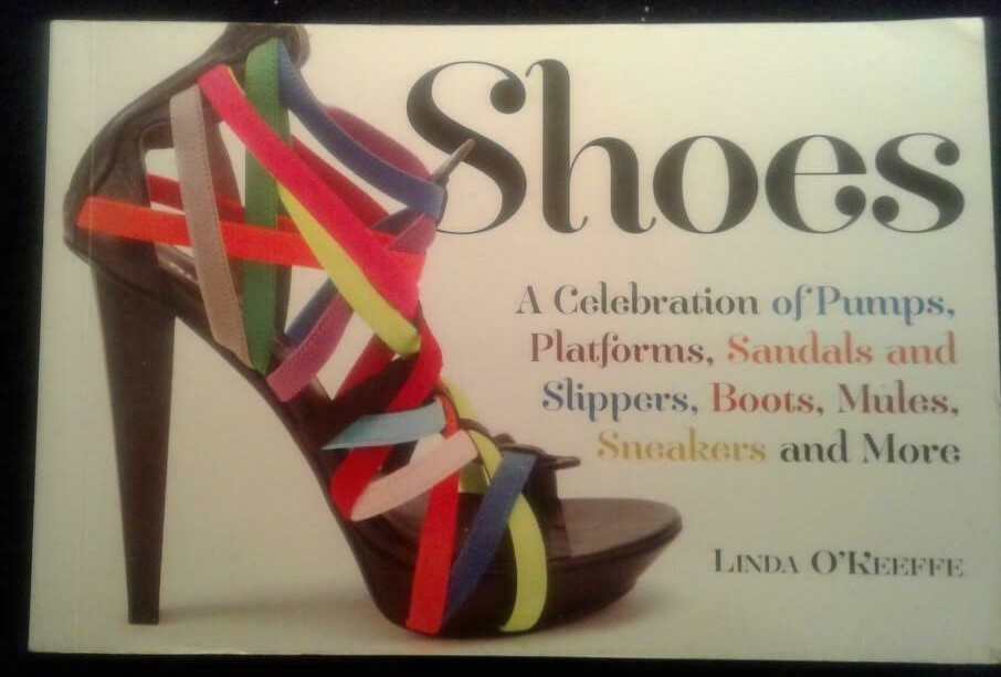 アート・デザイン・音楽 SHOES linda o'keeffe Shoes by Linda O'Keeffe, Paperback, 1996 First Printing | eBay