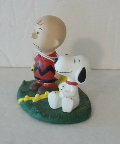 PEANUTS CHARLIE BROWN & SNOOPY "Strung Out" Resin Figurine 1993 Danbury Mint - Picture 4 of 5