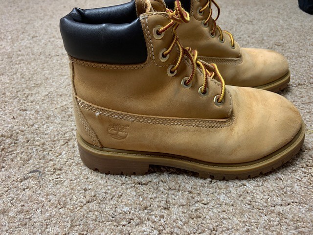 靴 Timberland 12709M Timberland 12709M 6” wheat nubuck waterproof boots / youth