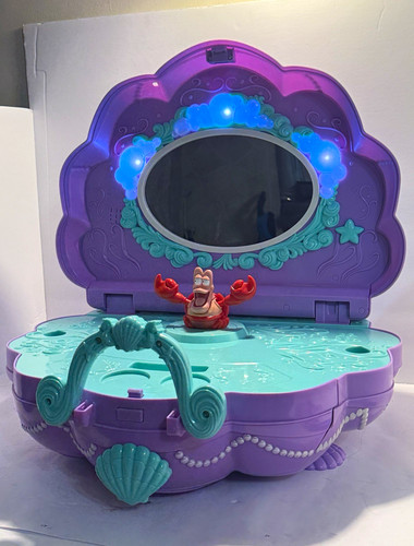 Disney Princess Ariel Little Mermaid Musical Light-Up Clam Vanity Sebastian 2019