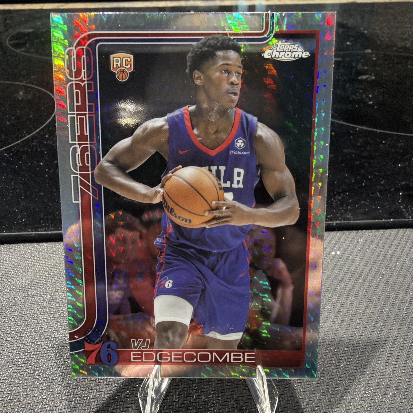 2025-26 Topps Chrome VJ Edgecombe Rookie Prism Refractor 253 Philadelphia 76ers
