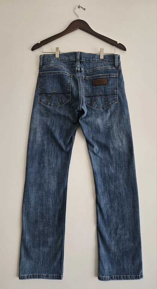 Pantalones de mezclilla Wrangler retro ajustados calce recto para hombre 30X32 Foto 2 de 4