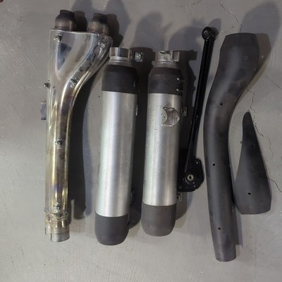 Genuine Harley Davidson V-Rod Night Rod Exhaust Muffler LH/RH 65096-05 OEM