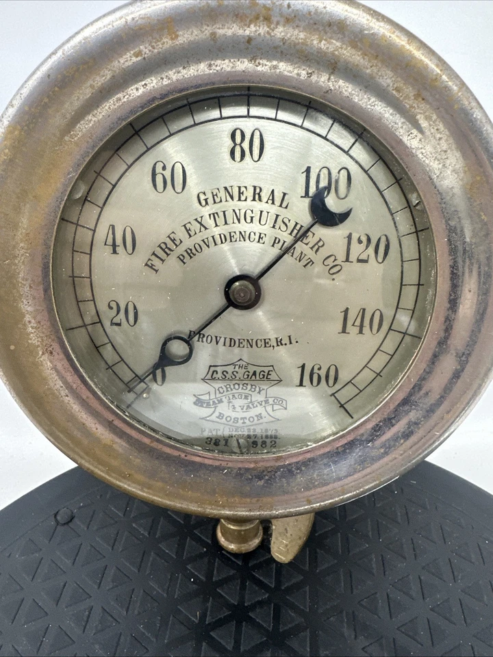 Antique 5.5" CROSBY Steam Gauge & Valve Co. Providence RI Plant STEAMPUNK - Image 2 of 4