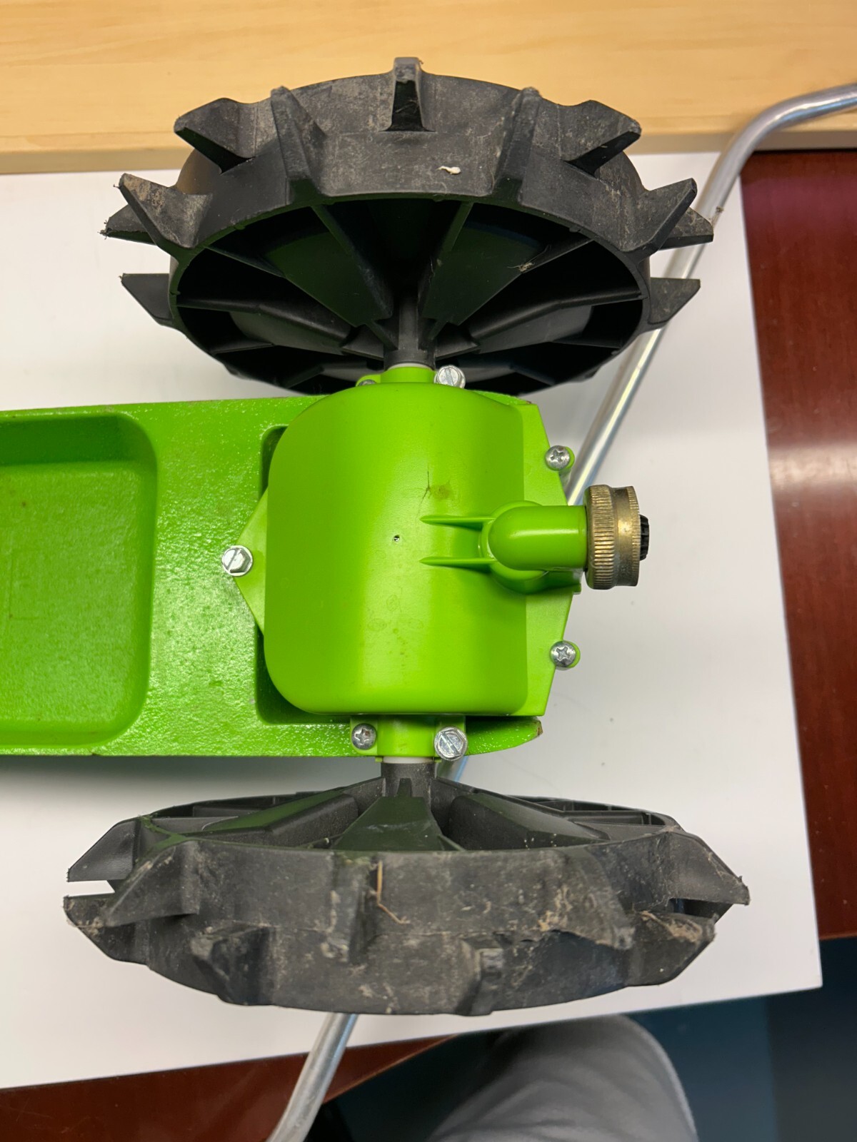 🚜🚜ANTIQUE VTG MELNOR CAST IRON TRAVELING LAWN TRACTOR SPRINKLER THE RANCHER