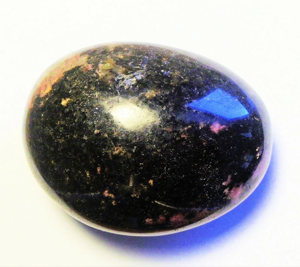 762 克拉抛光红石棕榈石 57 x 44 x 33 毫米 MADAGASCAR # 7 — 第 2/2 张图片