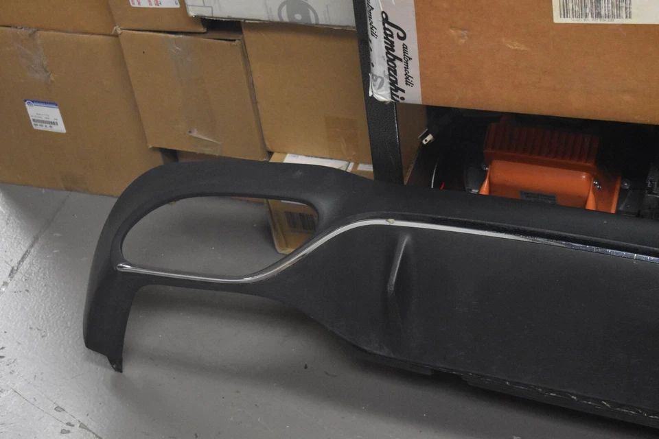 2017-2019 MERCEDES BENZ E300 4MATIC FRONT LOWER BUMPER TRIM FACTORY OEM - Image 2 of 4