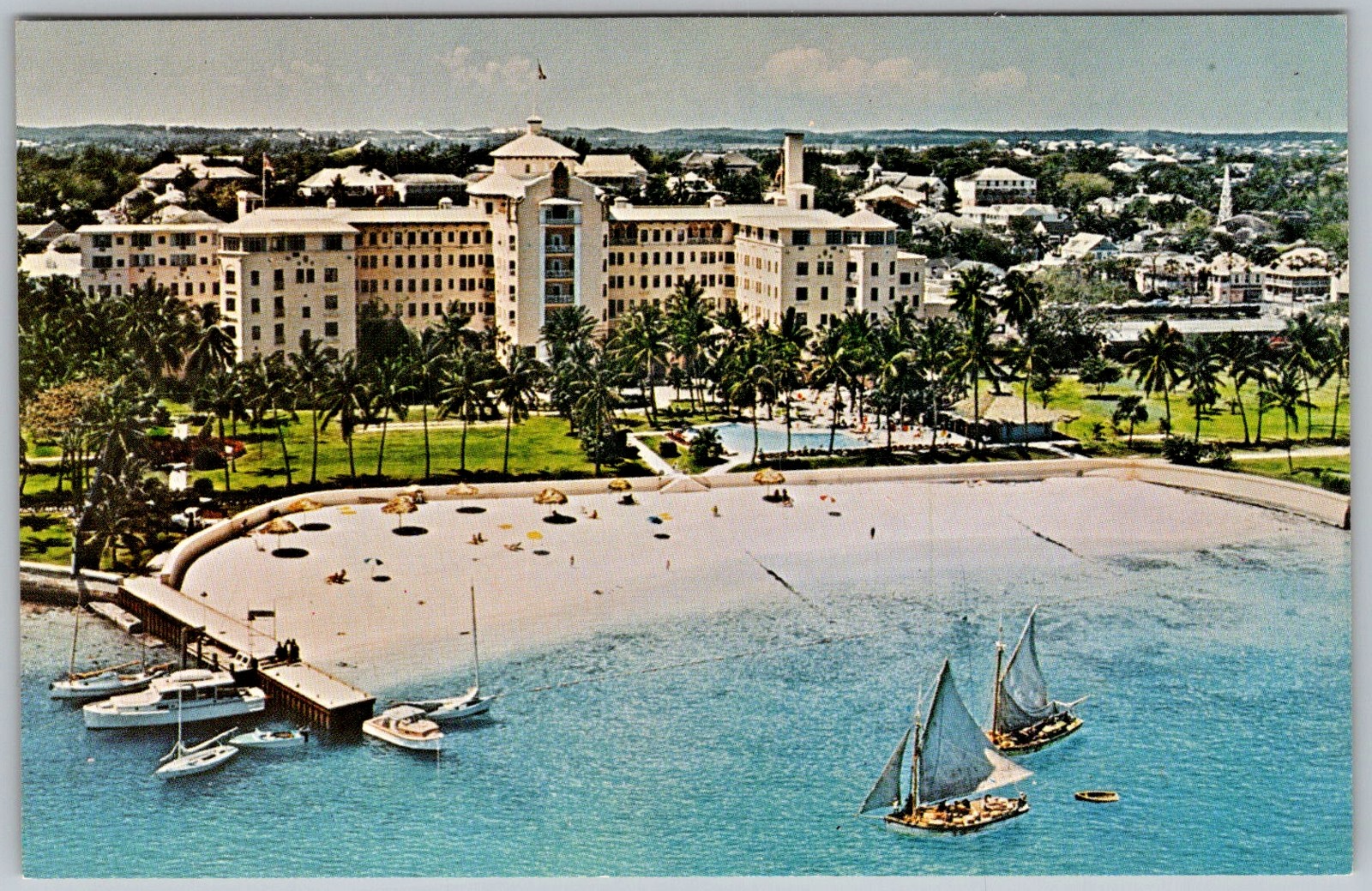 Vtg Postcard Sheraton-british Colonial Hotel Nassau, Bahamas 1950s