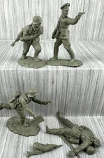 Conte Collectibles WWII Lot Of 4 Poses German Toy Soldiers 54mm