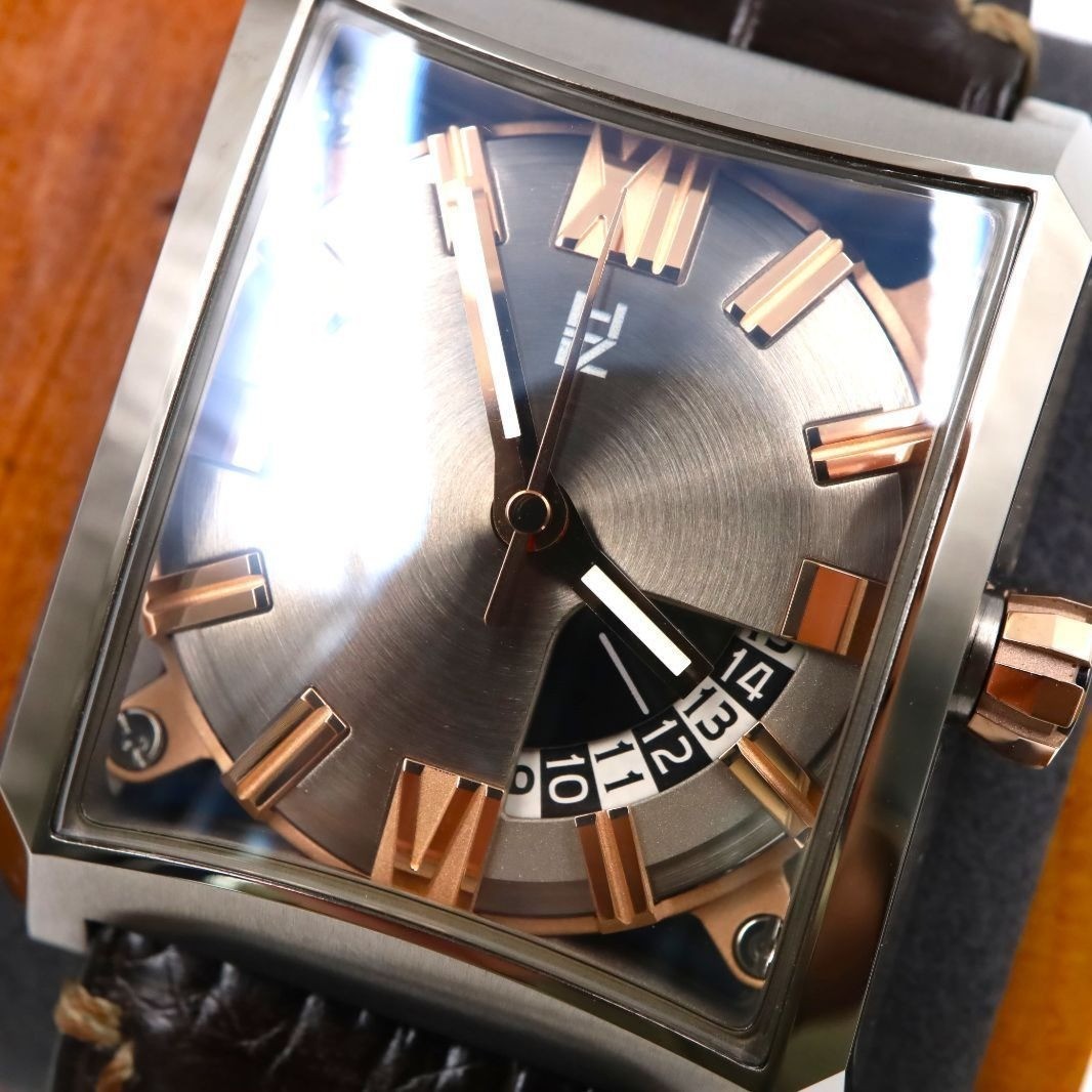 MINASE HiZ Five Windows VY03-K06B Automatic Gray Dial Leather Men's Watch image 5