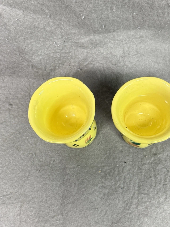 VINTAGE H.B. QUIMPER YELLOW SOLEIL 2 TAZAS DE HUEVO DOBLES BRETÓN DAMA Y HOMBRE Foto 3 de 4