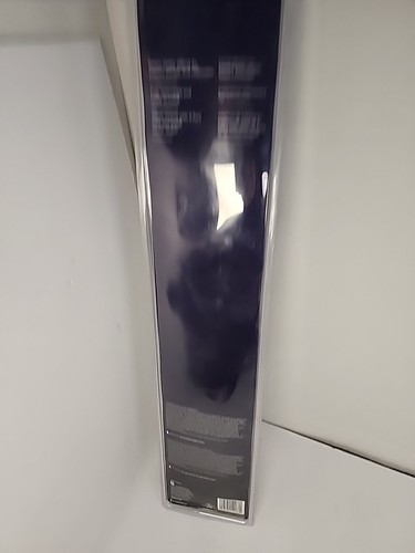 GE 22” Black Light Fluorescent Thin 1 5/8” Profile Ready To Plug In 22” Fixture - Picture 4 of 7