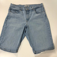 Levi's Bermuda Classic Jean Shorts Women  s 33 Light Wash, 12  Inseam Denim