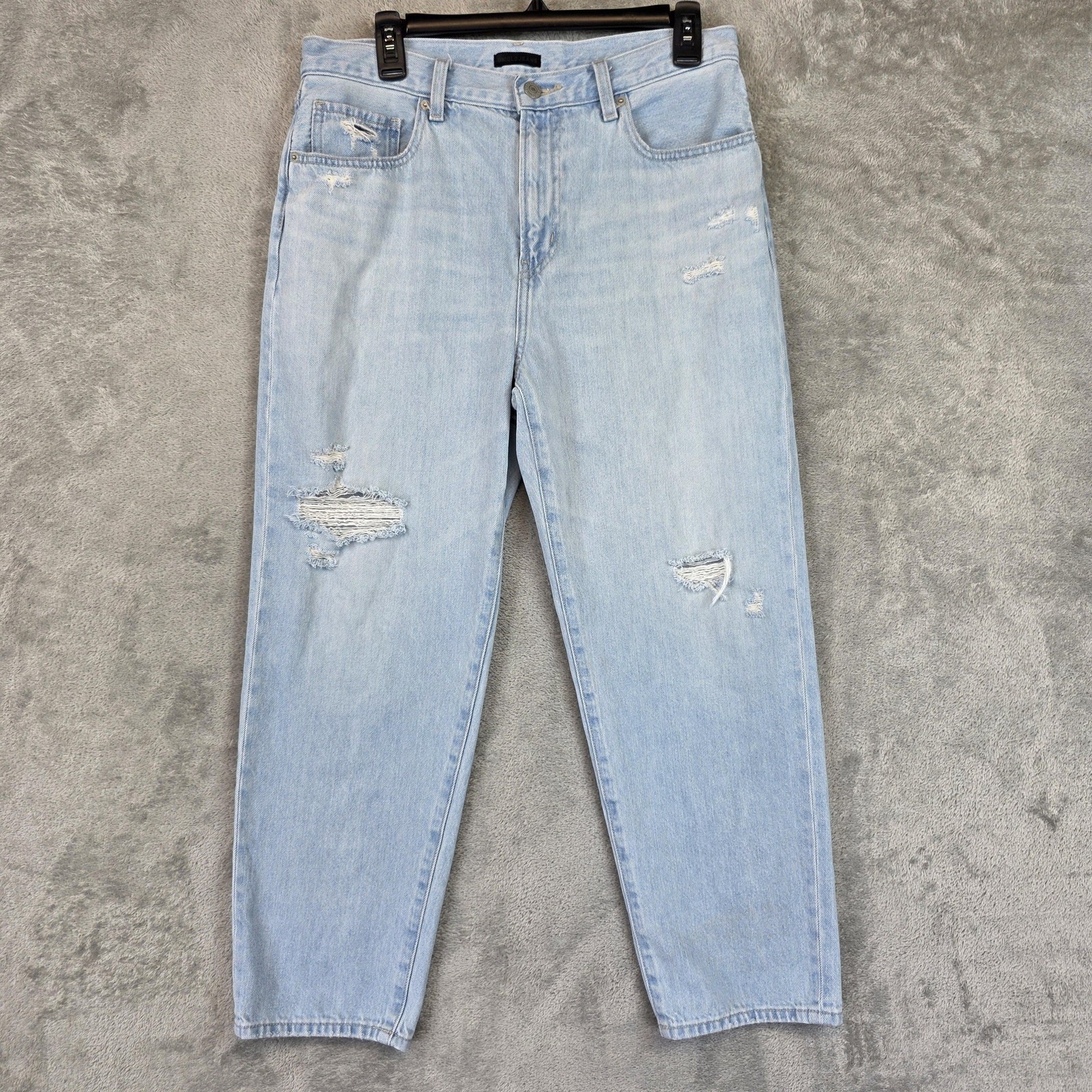 Uniqlo Mom Jeans Womens 28 Blue Light Wash High Rise Relaxed Distressed Denim-image