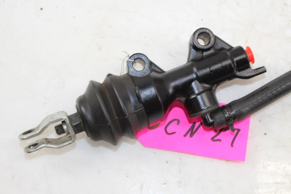 Harley-Davidson Forty-Eight 2013 XL1200 cilindro maestro de freno trasero OEM CN27 Foto 4 de 4