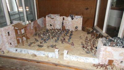 1:32 Alamo Painted Plastic Soldiers and Wood & Plaster Buildings