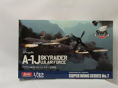 Zoukei-Mura Super Wing Model 1/32 Douglas A-1J Skyraider VG+