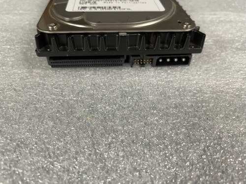 Fujitsu 73,5 GB,Intern,10000 RPM,3,5" (MAT3073NP) Festplatte - Bild 3 von 3