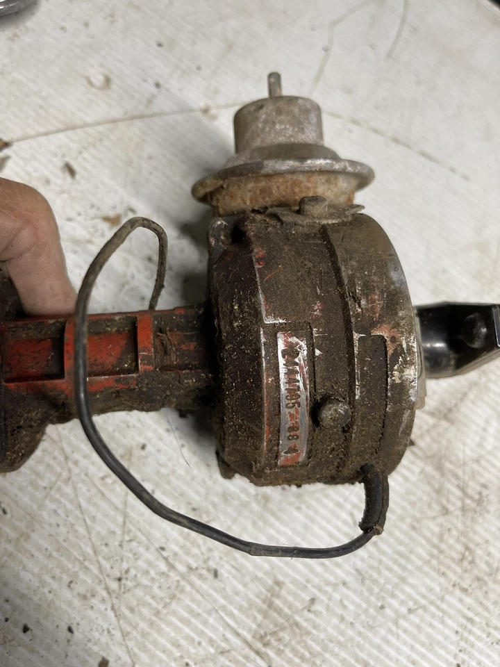 Distribuidor Plymouth Barracuda 273 1965-66 Foto 2 de 4