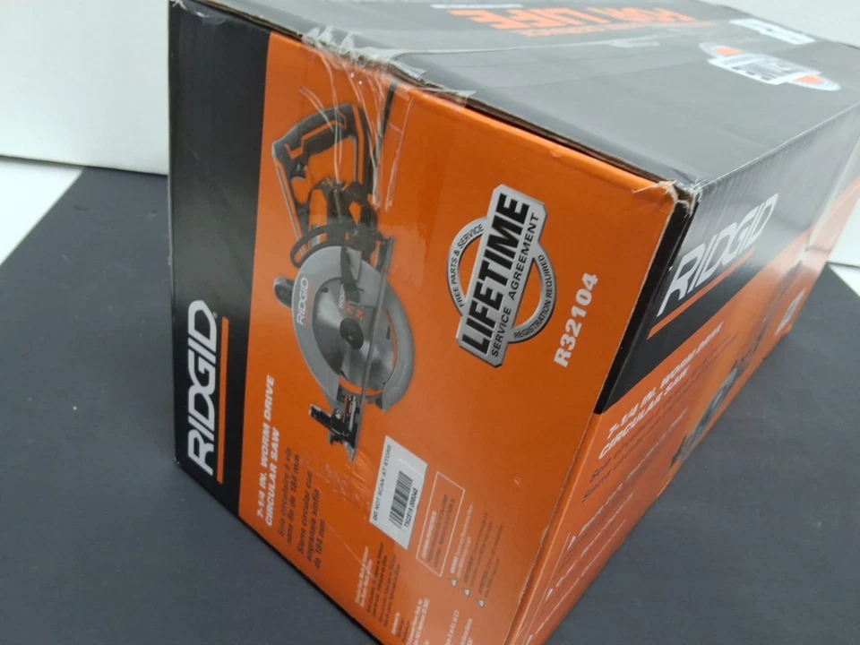 NEW RIDGID R32104 15 Amp 7-1/4" Corded Worm Drive Circular Saw - Image 4 of 4
