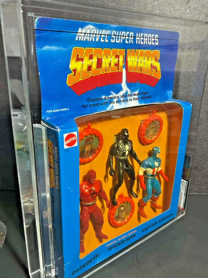 老式 1984 年美泰秘密战争英雄礼品套装黑色蜘蛛侠 3 包 AFA 75 — 第 3/4 张图片