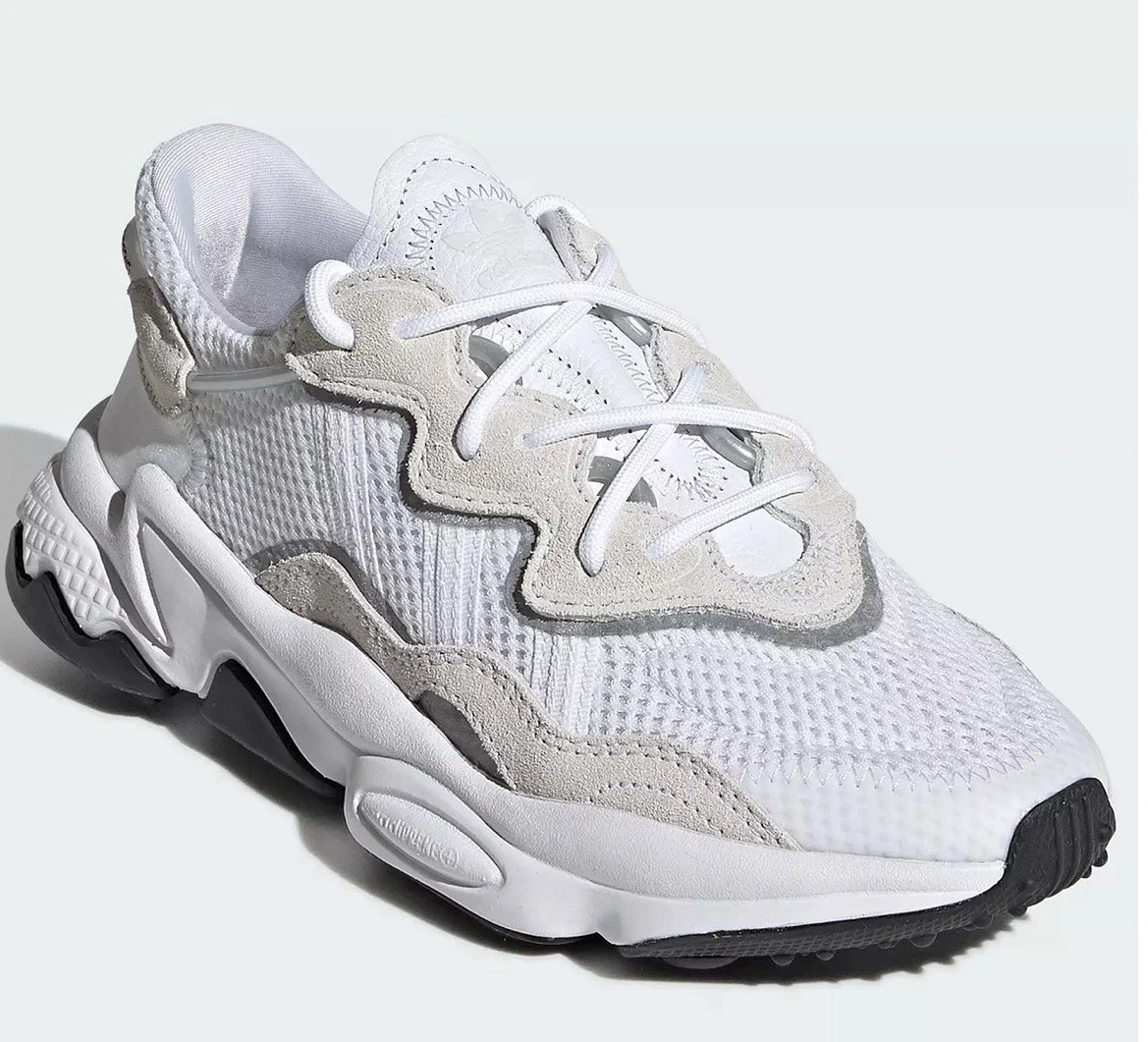 Scarpe da ginnastica Adidas OriginalsJunior unisex Ozweego bianco bianco sporco PPR £70
