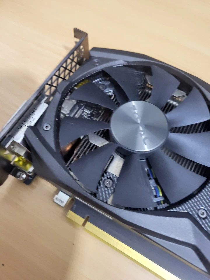 ZOTAC AMP! Extreme NVIDIA GeForce GTX 980 Ti 6GB Graphics Card - Image 2 of 4