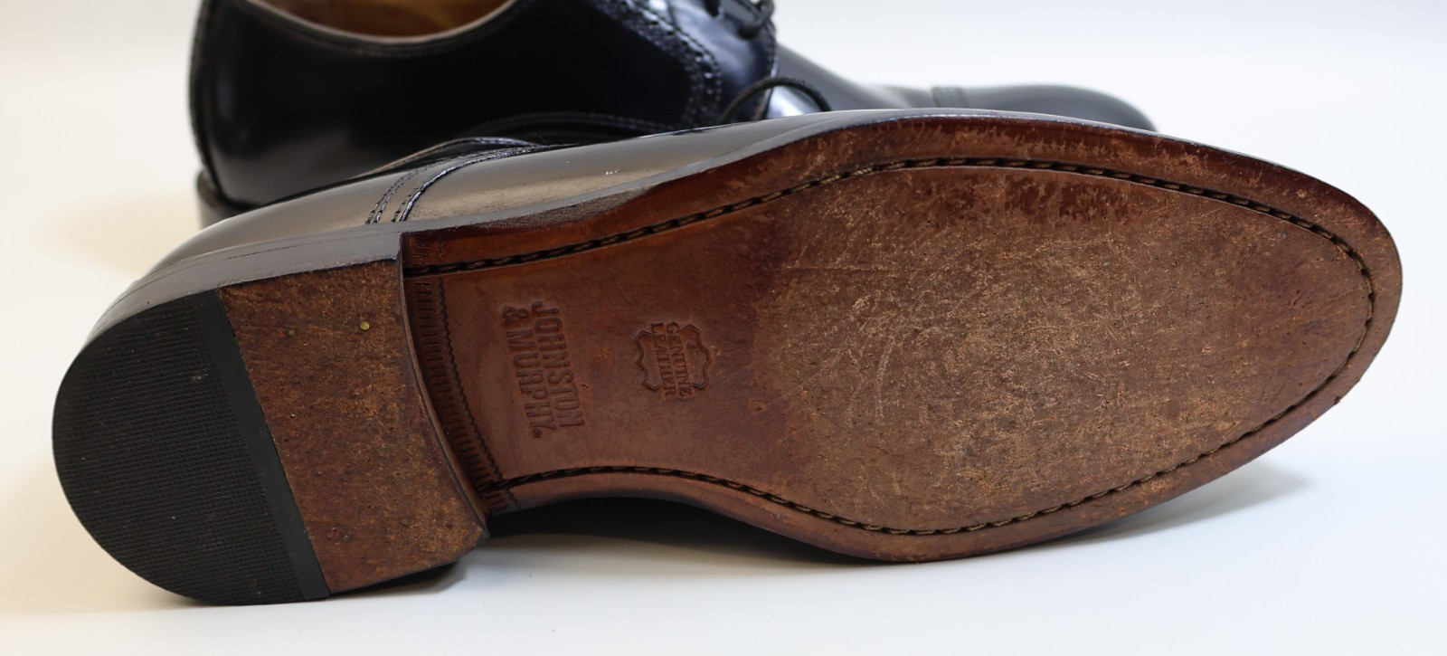 Johnston & Murphy Cap Toe Dress Shoes - Black Leather - Mens Size 9.5 D