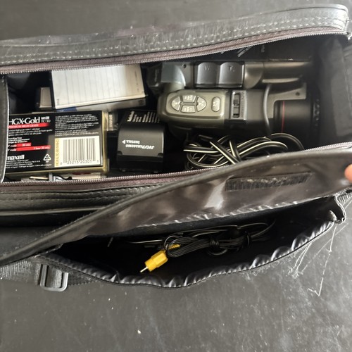 Panasonic Palmcorder IQ PV-A296 Bundle w/ Bag Charger & VHS-C ~ Tested *READ* - Picture 13 of 13