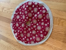 18 Inch Mini Christmas Tree Skirt, Red With Gold Snowflakes Holiday Time New