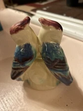 Vintage USA Pottery Peacocks Lovebirds Birds Double Flower Pot Planter Dish Old￼