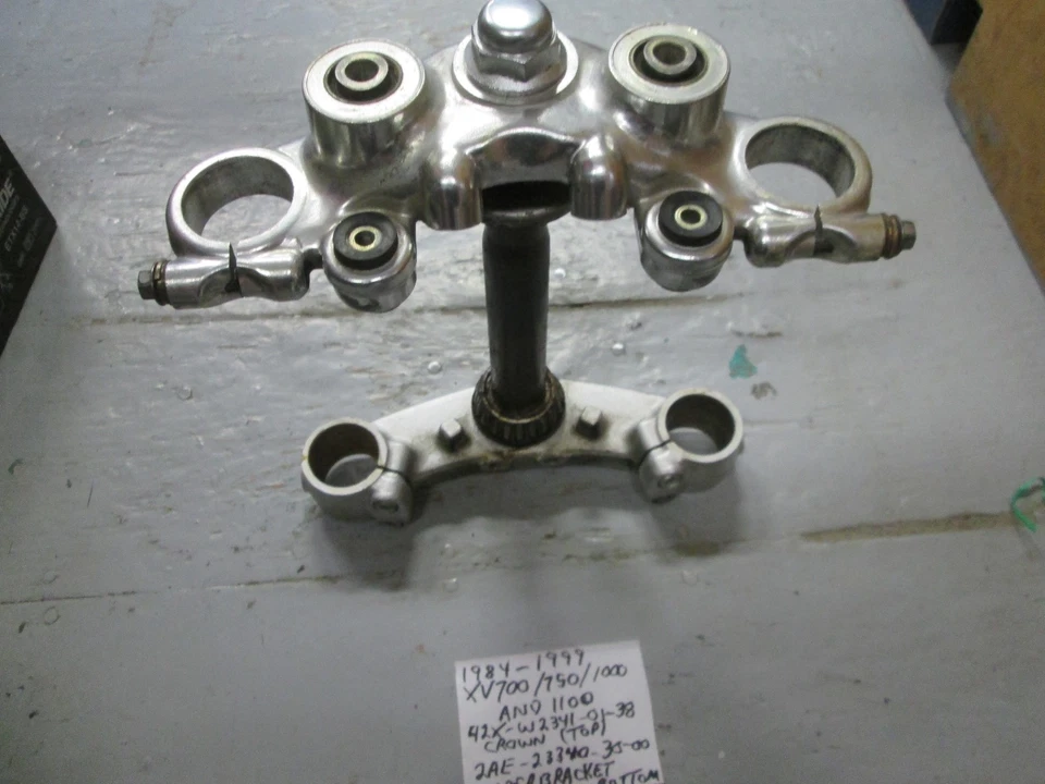 XV700 / XV750 / XV1000 / XV1100 Virago corona superior, bajo soporte, árboles triples Foto 4 de 4