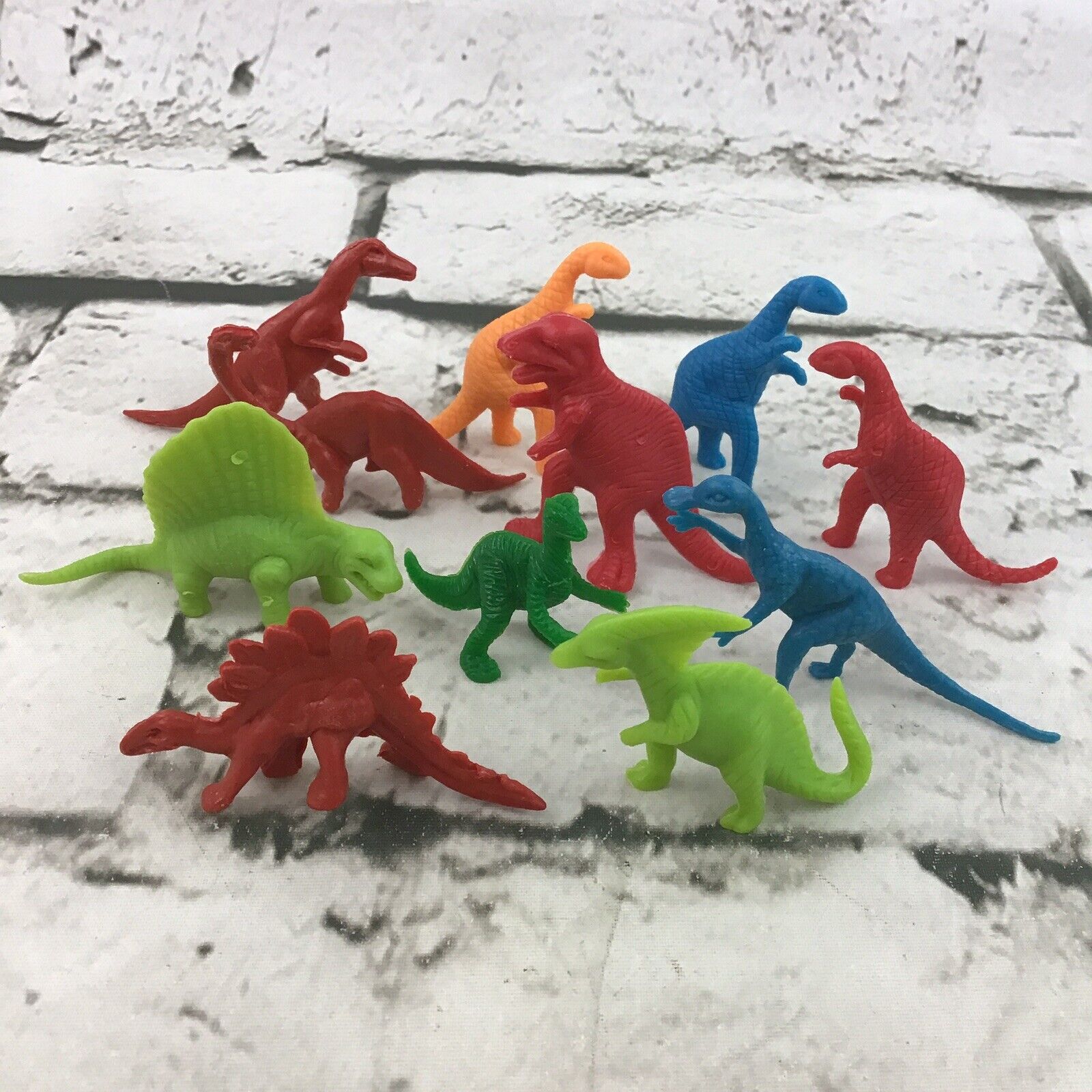 Vintage Miniatur 2” Dinosaurier Figuren Menge Von 11 Verschieden