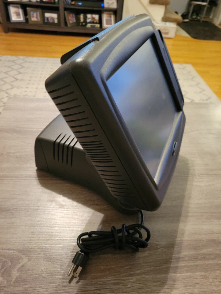 RADIANT Systems TouchScreen POS Terminal P1220-1022-BA - Image 2 of 4