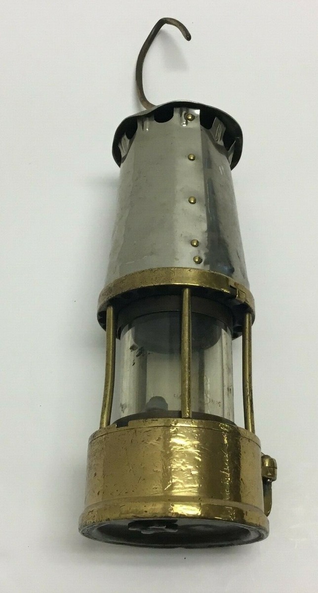 safty lamps 真鍮製 Adapted Hailwood's type 01 miner's safety lamp | Science