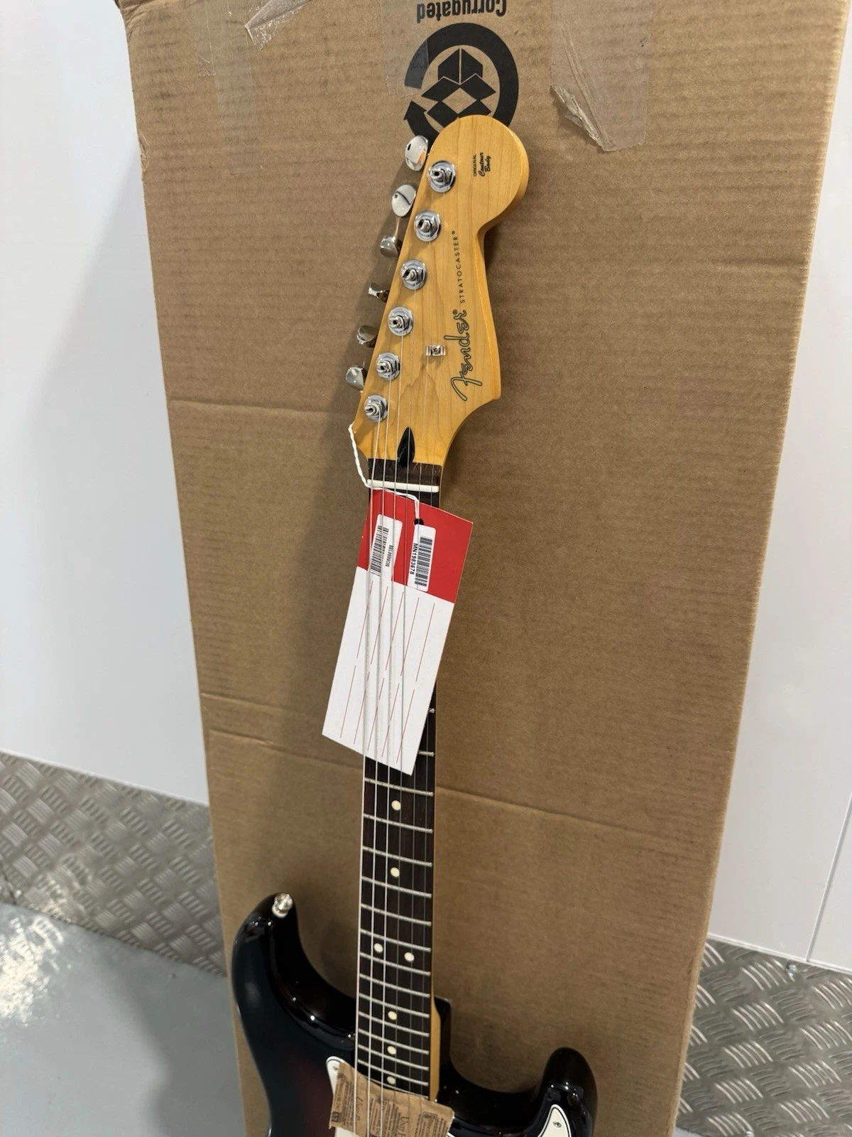 Fender Player II Stratocaster Rosewood Fingerboard 3 Colour Sunburst Brand New 4
