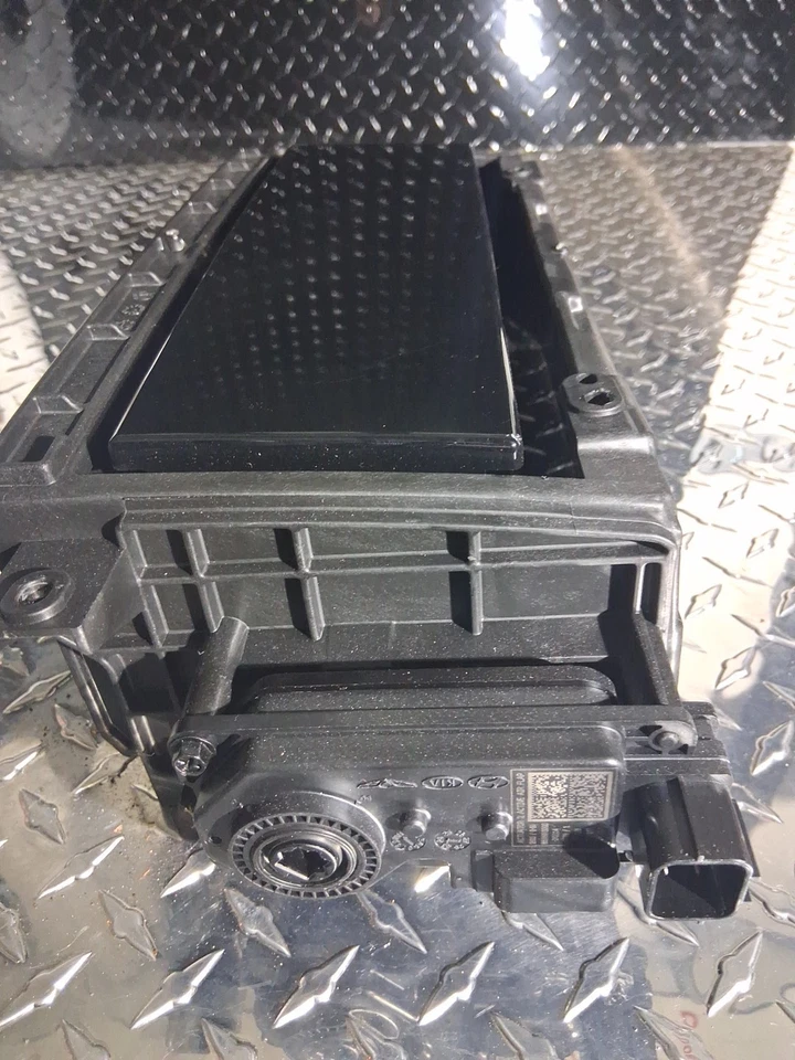 Conjunto de obturador de radiador genuino Hyundai 86980-R6020-EBR-pequeño rasguño Foto 3 de 4