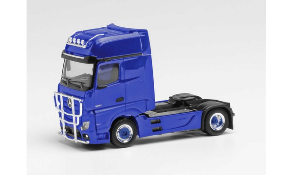 Herpa 311533-003 Mercedes-Benz Actros Gigaspace Zugmaschine, Modell 1:87 (H0)-image
