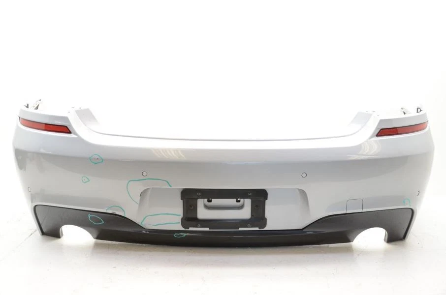 Conjunto de cubierta de parachoques trasero plateado BMW 640I Gran Coupé 2012-2015 Foto 4 de 4