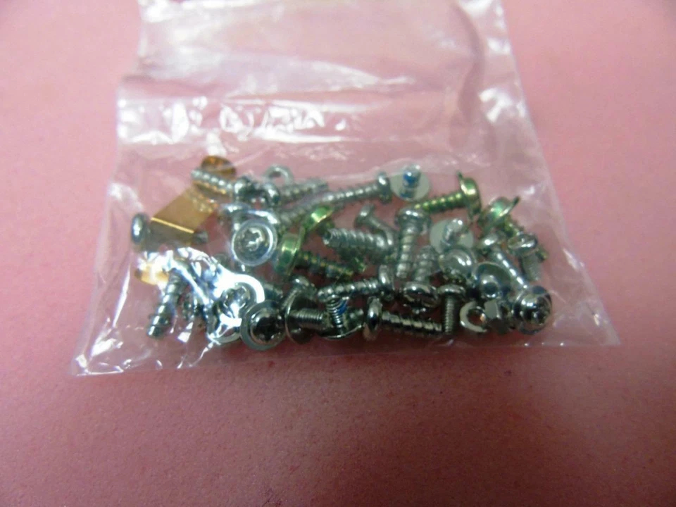 Compaq TFT 7020 LCD Monitor Screws Screw Set - Image 2 of 2