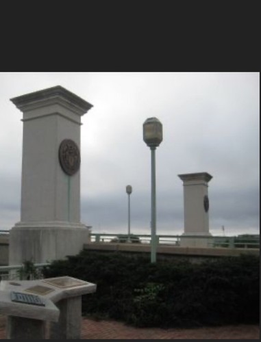 1 Vintage Fluted, Naval Academy Bridge Street Light, Can deliver