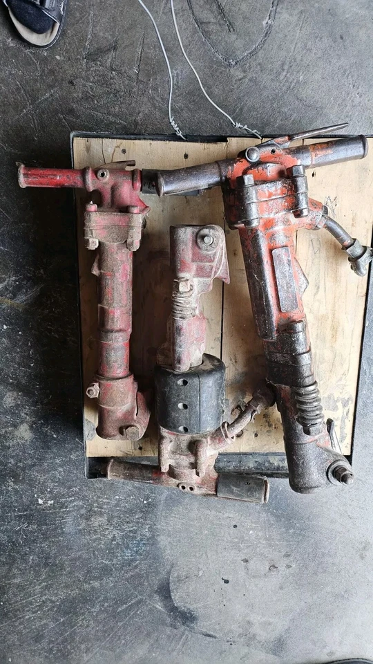 Jackhammer Air Compressor Chipping Gun Jack Hammer Concrete Demo Masonry - Image 2 of 4