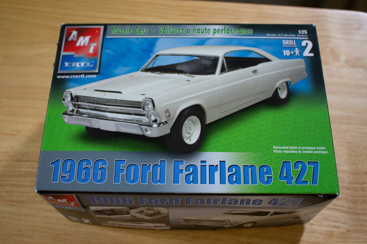 AMT 1966 Ford Fairlane 427 1/25 Model Kit #6180 1993 NEW NIB | eBay