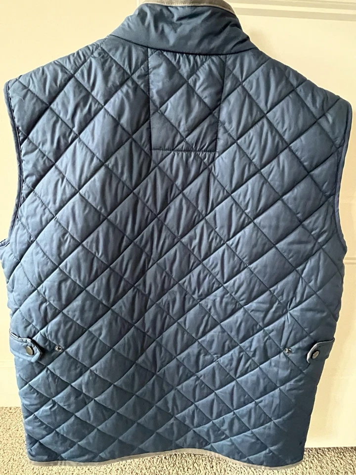 Chaleco de Viaje Acolchado Peter Millar Essex, Negro, Talla Hombre’s M Foto 4 de 4